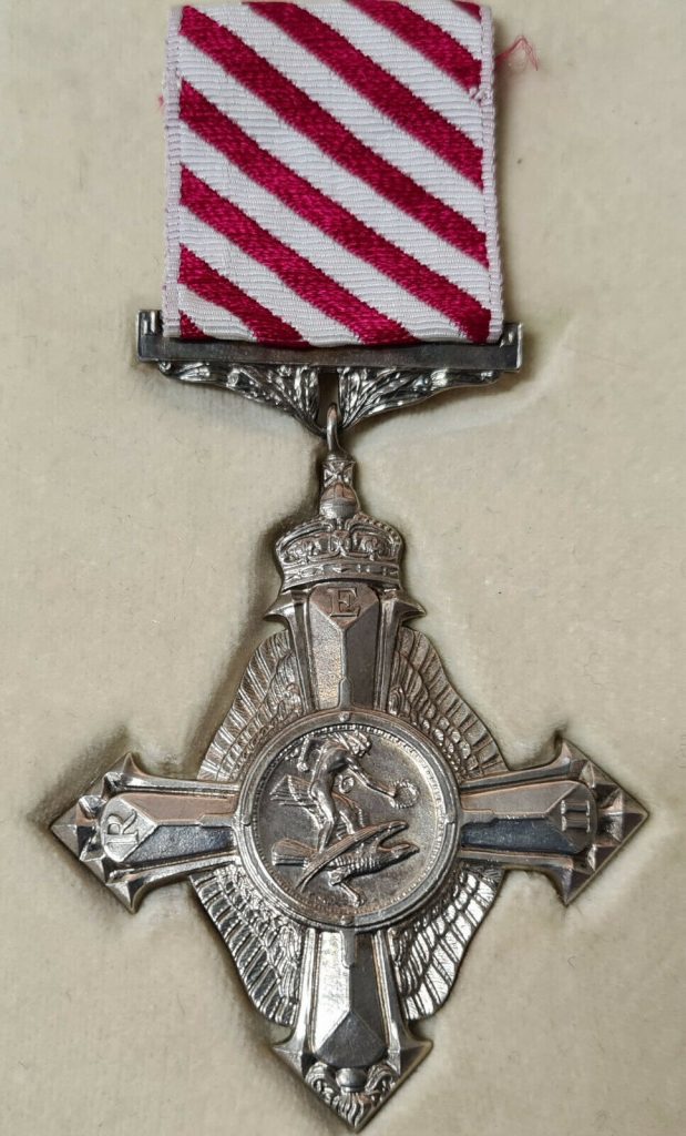 1993 DATED AUSTRALIAN BRITISH NEW ZEALAND CANADA AIR FORCE CROSS MEDAL ANZAC AFC - Image 5