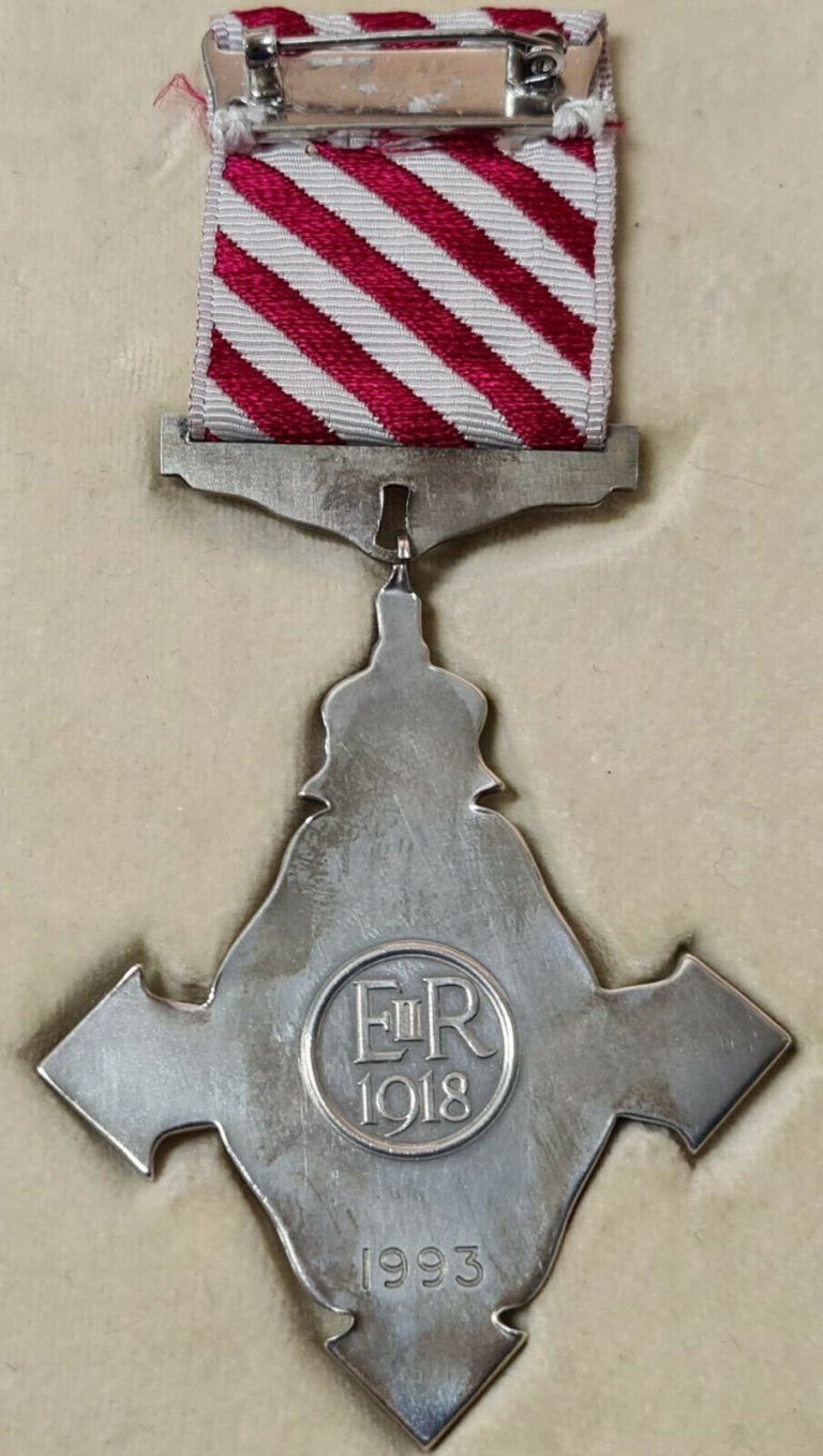 1993 DATED AUSTRALIAN BRITISH NEW ZEALAND CANADA AIR FORCE CROSS MEDAL ANZAC AFC - Image 6