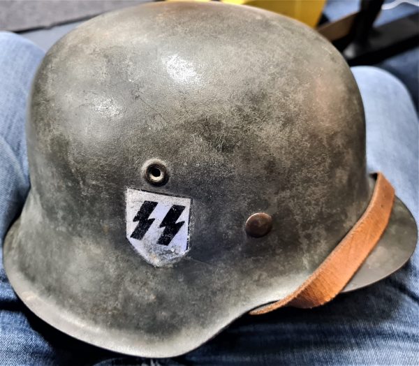 Model 1942 German SS steel helmet, with single decal, leather liner & chinstrap ET64