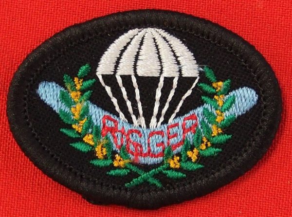 AUSTRALIAN DEFENCE FORCES RIGGER QUALIFICATION PATCH FOR THE BLACK MESS UNIFORM