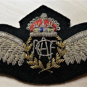 C.WW2 ROYAL CANADIAN AIR FORCE BULLION WOVEN PILOT QUALIFICATION WINGS BADGE