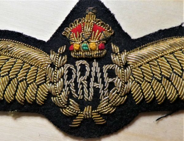 C.WW2 ROYAL RHODESIAN AIR FORCE BULLION WOVEN PILOT QUALIFICATION WINGS BADGE