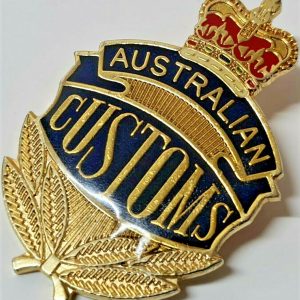 OBSOLETE AUSTRALIAN CUSTOMS UNIFORM CAP BADGE 1980'S BY BRIM BADGES