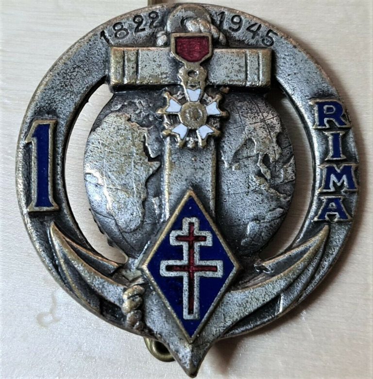 POST WW2 FRENCH 1st REGIMENT MARINE INFANTRY UNIFORM BADGE BY DRAGO ...