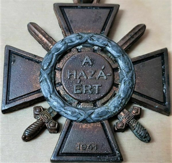 RARE WW2 KINGDOM OF HUNGARY FIRE CROSS WITH SWORD & WREATH 1941 MEDAL