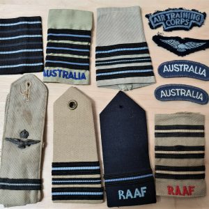 ROYAL AUSTRALIAN AIR FORCE WW2 1980's ERA UNIFORM PATCH & BADGE INSIGNIA LOT