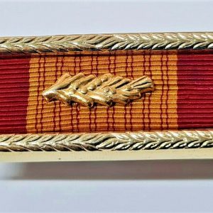 SOUTH VIETNAM CROSS OF GALLANTRY WITH PALM UNIT CITATION VIETNAM WAR BADGE