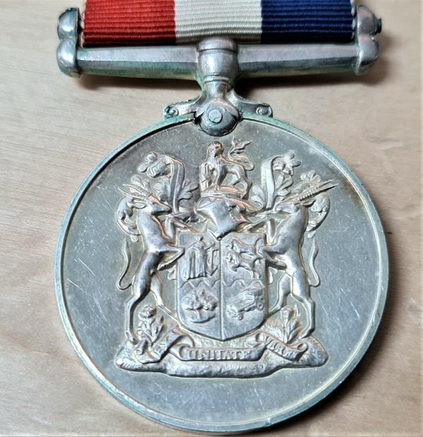 VINTAGE SCARCE WW2 ERA SOUTH AFRICA WAR SERVICE MEDAL 1939-1945