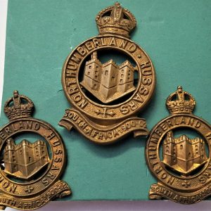 WW1 BRITISH ARMY UNIFORM CAP & COLLAR BADGES NORTHUMBERLAND HUSSARS YEOMANRY