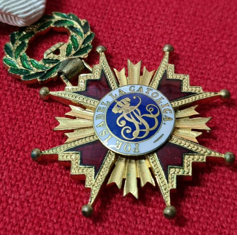 WW1 WW2 ERA SPAIN ORDER OF ISABELLA THE CATHOLIC MEDAL KNIGHT GRADE