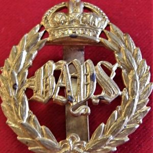 WW2 BRITISH ARMY 2ND DRAGOON GUARDS (QUEEN'S BAYS) UNIFORM CAP BADGE