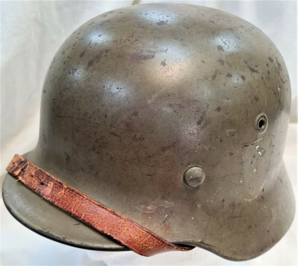 Q64 VINTAGE WW2 GERMAN ARMY NAVY OR AIR FORCE M1935 UNIFORM HELMET CHIN STRAP