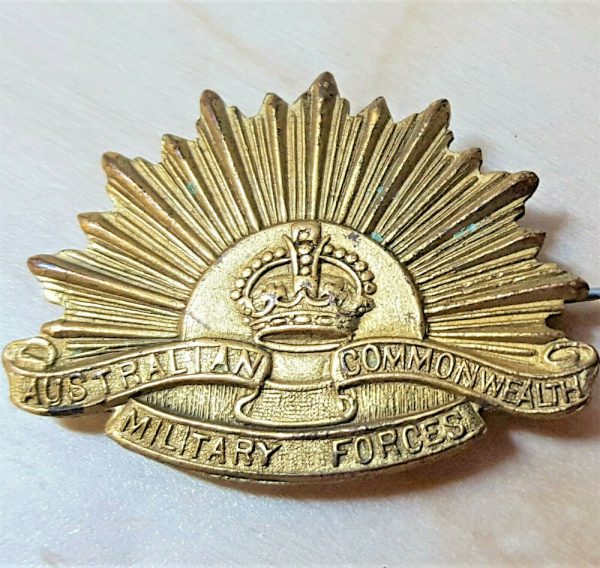 WW1 AUSTRALIAN ARMY SWEET HEART RISING SUN BADGE