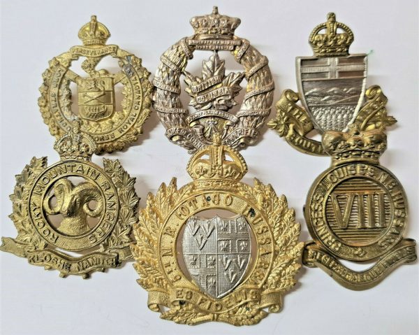 WW1 & WW2 ERA CANADA ARMY UNIFORM CAP BADGES LOT