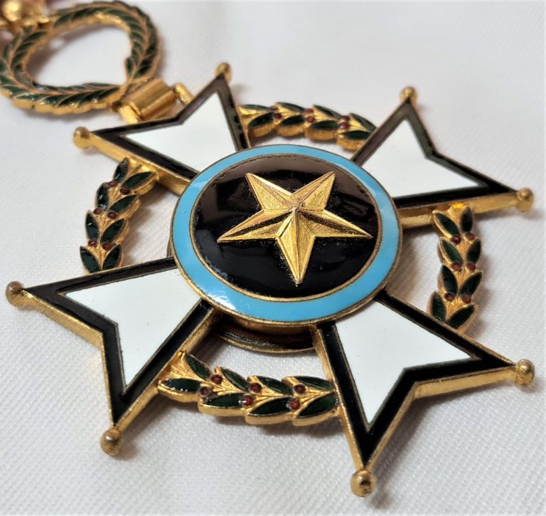 Central African Republic, Order of Merit, Commander's Neck Badge, by Arthus Bertrand, Paris - Image 3