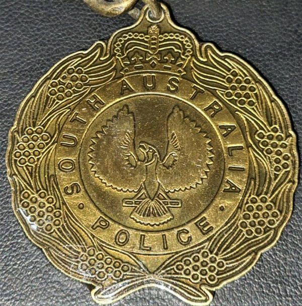 SOUTH AUSTRALIAN POLICE KEY RING