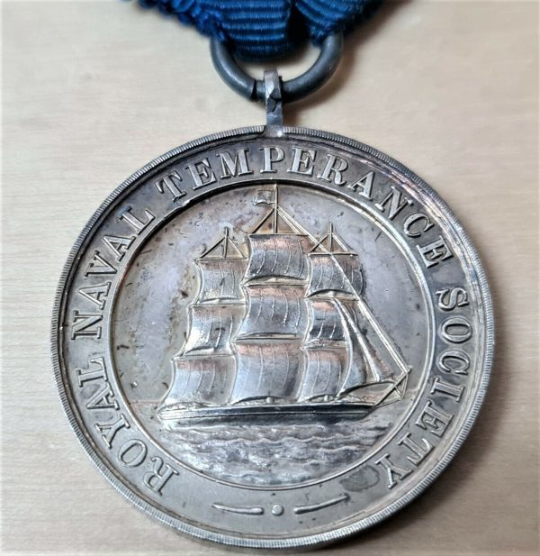 VINTAGE & RARE 1868 PRE WW1 BRITISH ROYAL NAVY TEMPERANCE SOCIETY VICTORY MEDAL