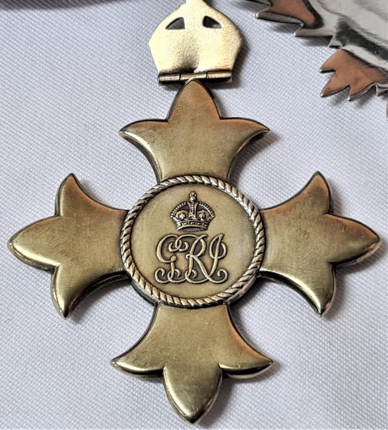 VINTAGE & RARE ORDER OF THE BRITISH EMPIRE KBE MEDAL & BREAST STAR WW1 - Image 8