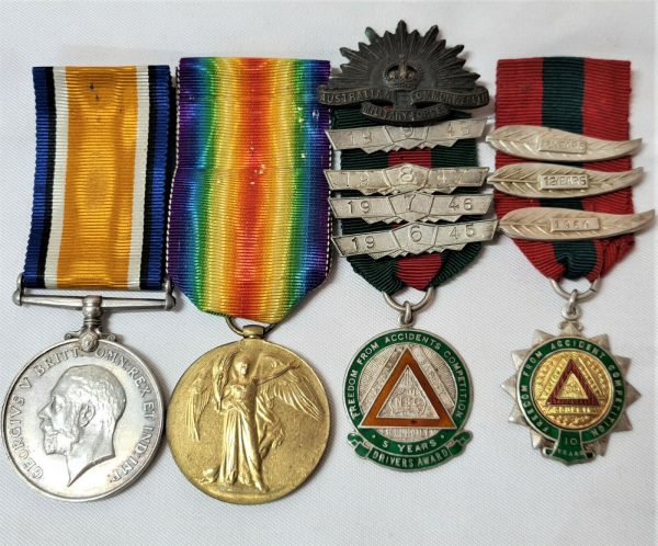 VINTAGE & RARE WW1 AUSTRALIAN ARMY MEDAL PAIR 426 JOSEPH EVANS 44TH BN AIF BADGE