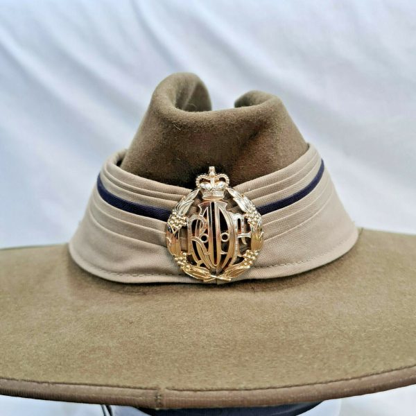 1983 DATED ROYAL AUSTRALIAN AIR FORCE UNIFORM SLOUCH HAT BY AKUBRA