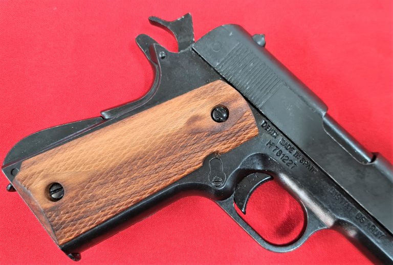 REPLICA M1911 US .45 CAL GOVERNMENT  COLT HAND GUN PISTOL DENIX - WOODEN GRIPS - Image 3