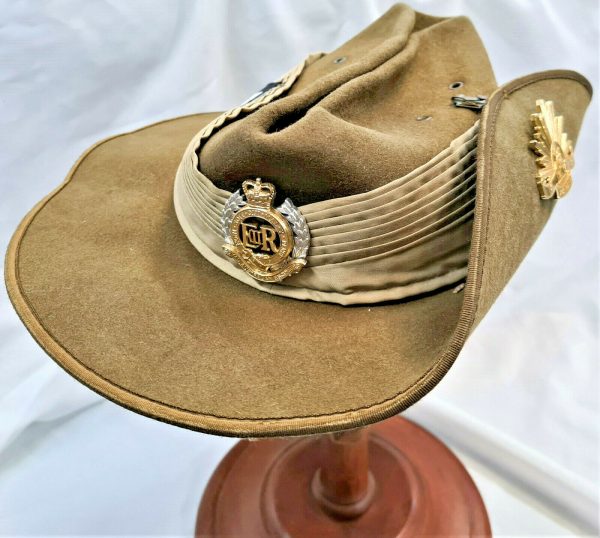 FEDERATION STAR BADGE 1978 ROYAL AUSTRALIAN ENGINEERS UNIFORM SLOUCH HAT AKUBRA