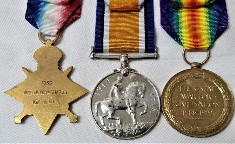 WIA GALLIPOLI 16TH BN 1935 PTE JAMES CUTHBERT RICHARDS MEDAL TRIO ANZAC AIF - Image 4