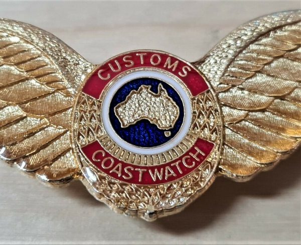 OBSOLETE AUSTRALIAN CUSTOMS & COAST WATCH UNIFORM PILOT FLIGHT WINGS BADGE