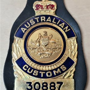 OBSOLETE AUSTRALIAN CUSTOMS UNIFORM POCKET ID BADGE 1980'S #30887