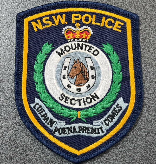 POST WW2 ERA OBSOLETE AUSTRALIAN NSW POLICE FORCE UNIFORM PATCHES lot 6