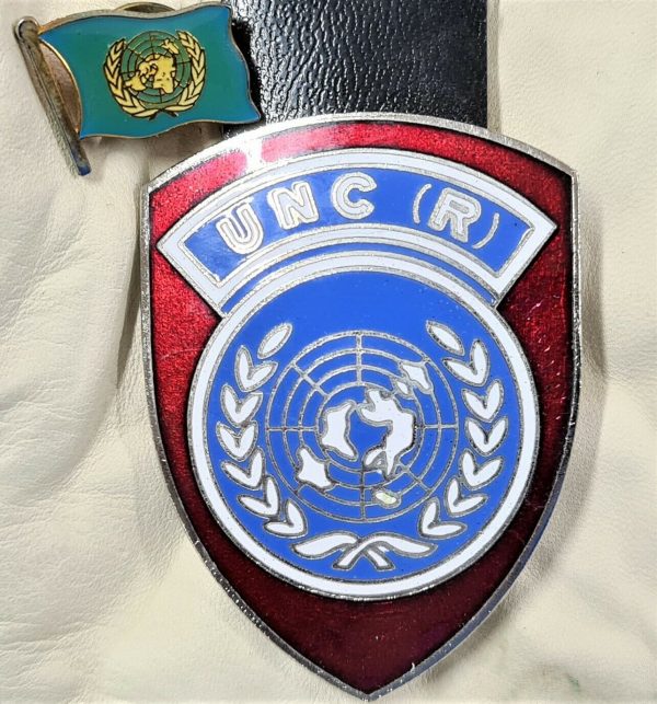 UNITED NATIONS COMMAND (REAR) UNIFORM BADGE & LAPEL POST WW2