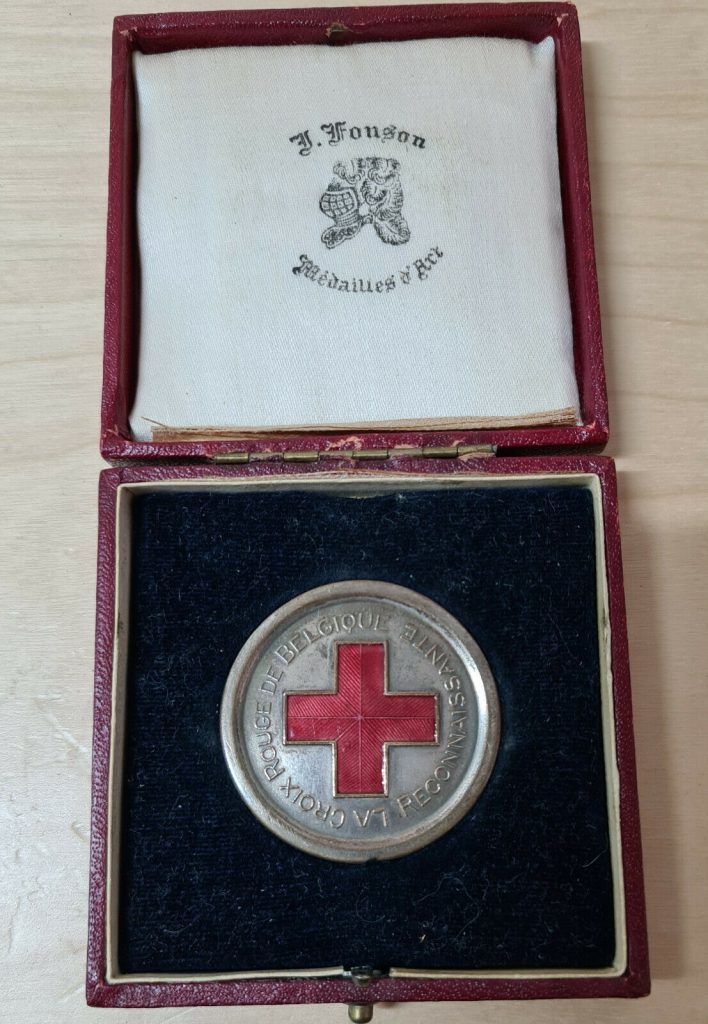 WW1 WW2 ERA BELGIUM RED CROSS SERVICE MEDAL IN CASE ISSUE FONSON