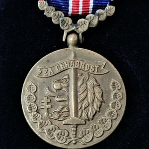 WW2 CZECHOSLOVAKIA BRAVERY MEDAL Medaila za Chrabrosť WITH RARE CASE ISSUE