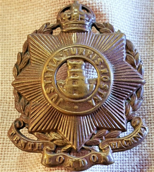 POST WW1 ERA BRITISH ARMY 10th LONDON REGIMENT (HACKNEY) BN UNIFORM CAP BADGE