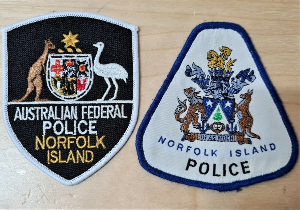 POST WW2 ERA OBSOLETE AUSTRALIAN FEDERAL POLICE FORCE UNIFORM PATCHES lot 5