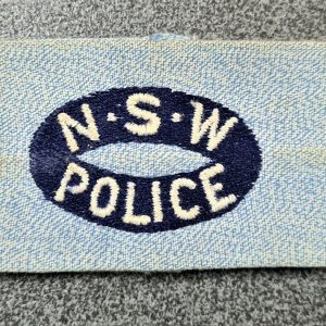 POST WW2 ERA OBSOLETE AUSTRALIAN NSW POLICE FORCE UNIFORM PATCHES lot 13