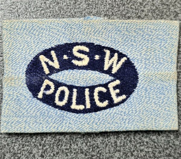 POST WW2 ERA OBSOLETE AUSTRALIAN NSW POLICE FORCE UNIFORM PATCHES lot 13