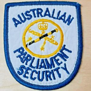 POST WW2 ERA OBSOLETE AUSTRALIAN PARLIAMENT SECURITY UNIFORM PATCH