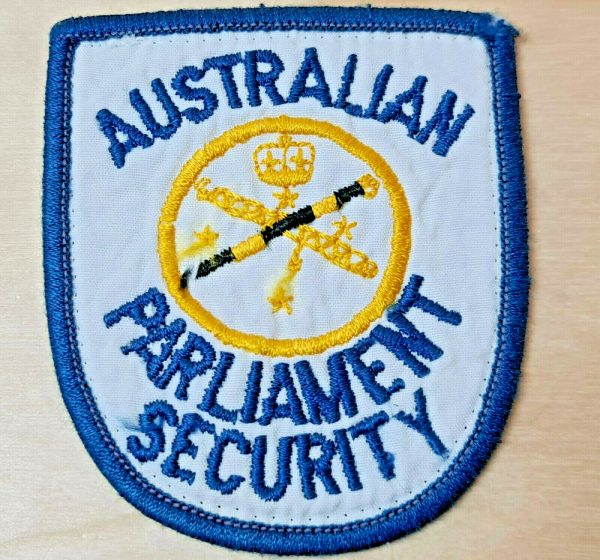 POST WW2 ERA OBSOLETE AUSTRALIAN PARLIAMENT SECURITY UNIFORM PATCH