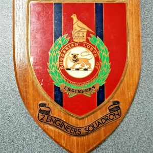 VINTAGE RHODESIAN ARMY CORPS OF ENGINEERS 2ND SQUADRON WOODEN WALL PLAQUE