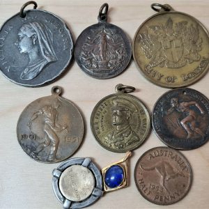 WW1 & WW2 ERA AUSTRALIAN HISTORICAL MEDALS & COIN QUEEN JUBILEE