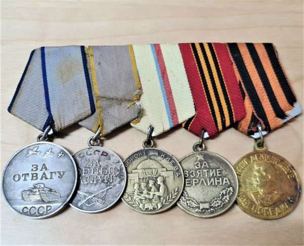 WW2 RUSSIAN DOUBLE BRAVERY SERVICE MEDAL BAR DEFENCE KIEV BERLIN & GERMANY