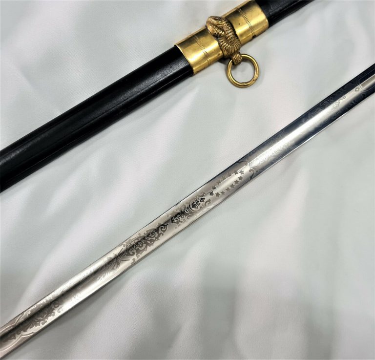 POST WW2 US NAVY USN 1852 PATTERN OFFICERS PRESENTATION SWORD & SCABBARD - Image 5