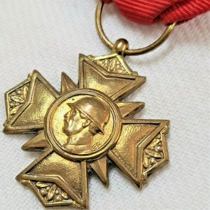 WW1 BELGIUM CROSS OF LOYALTY TO FEDERATION OF VETERANS KING ALBERT I MEDAL