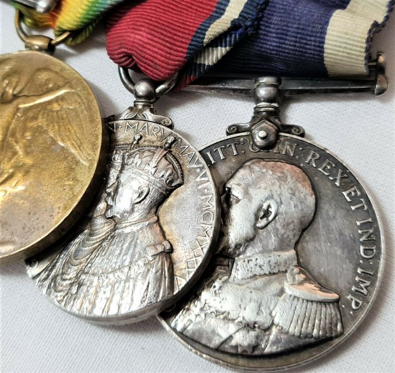 WW1 ROYAL NAVY MEDAL GROUP CHIEF STOKER AUBREY BROWN WHO SERVED 27 YEARS WW2 - Image 3