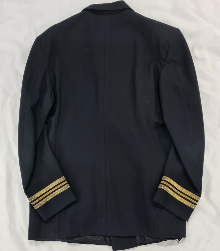 WW2 UNITED STATES NAVY LT. COMMANDER OFFICER'S JACKET - Image 4