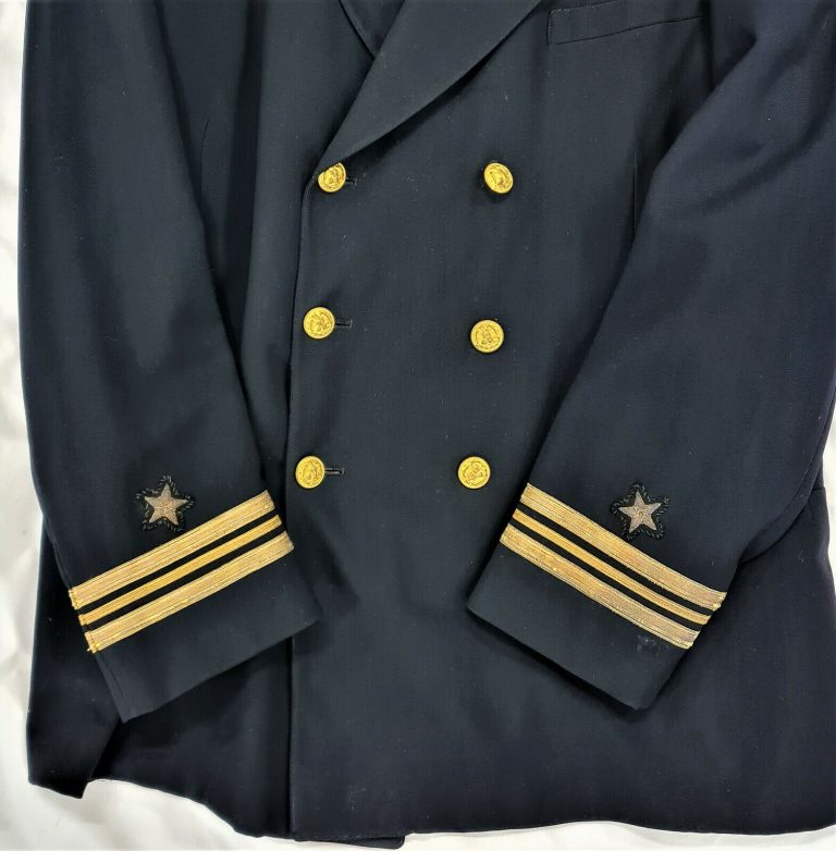 WW2 UNITED STATES NAVY LT. COMMANDER OFFICER'S JACKET - Image 2