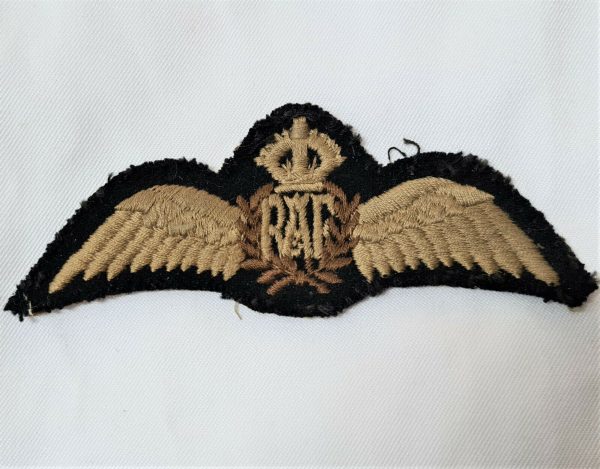 100% GENUINE WW2 ROYAL AIR FORCE WOVEN PILOT QUALIFICATION WINGS BADGE