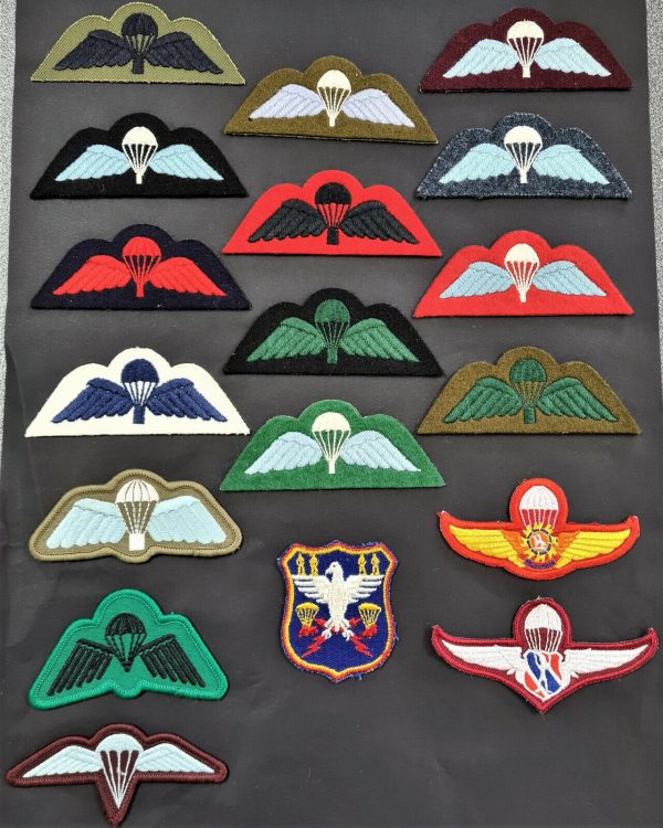 1980's ERA BRITISH AUSTRALIA ARMY PARACHUTE & AIR FORCE PATCHES INSIGNIA LOT