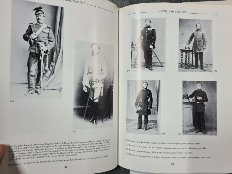 BOOK: STUDY OF GERMAN HELMETS & UNIFORMS 1729-1918 JAN KUBE1ST EDITION MILITARIA - Image 6